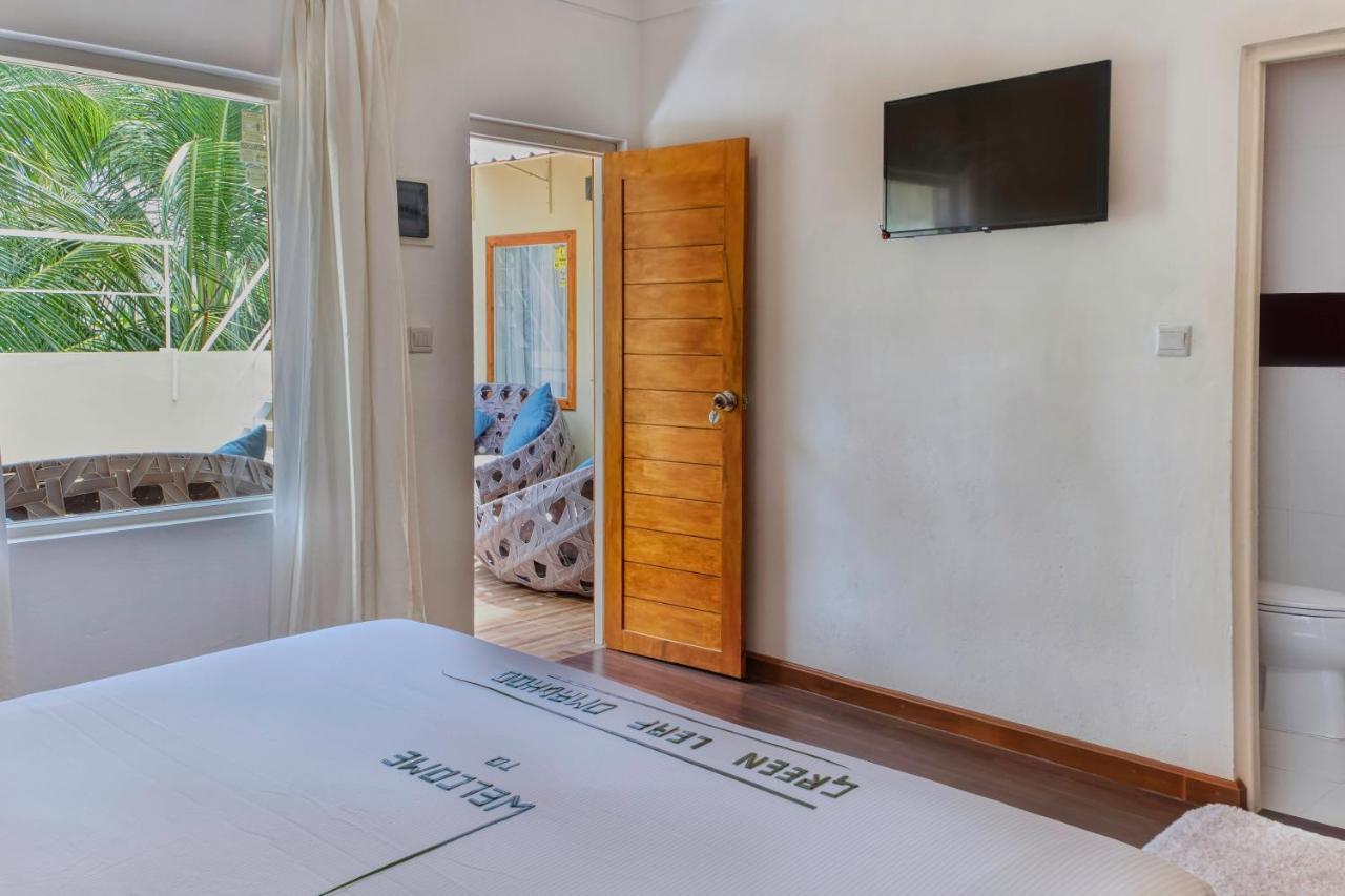 Green Leaf Guest House - Omadhoo エクステリア 写真