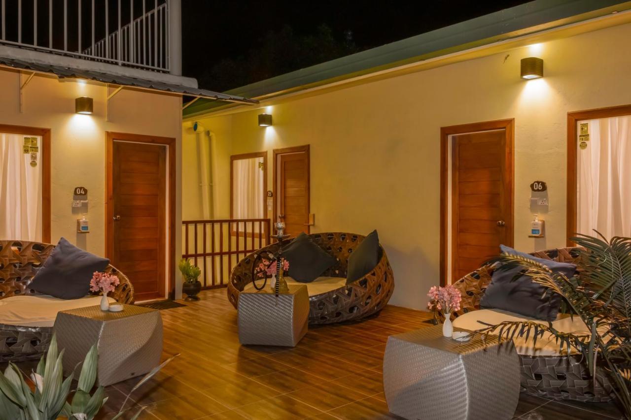 Green Leaf Guest House - Omadhoo エクステリア 写真